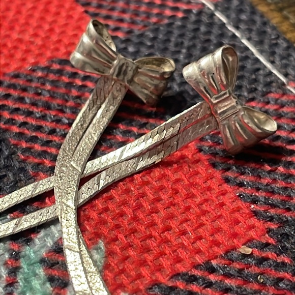 Vintage 1960s Sterling Silver Bow Dangle Earrings - Picture 2 of 4